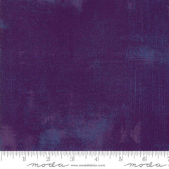 Purple grunge blender with ruler