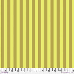 Pattern of yellow stripes with ruler