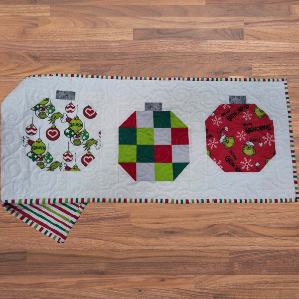 Joyful Holidays Winter Cheer Table Runner Kit